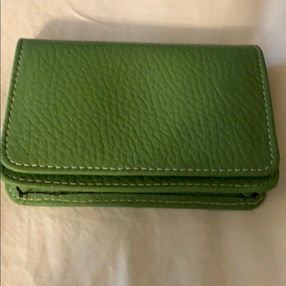 RAIKA LEATHER GUSSETED CREDIT CARD HOLDER